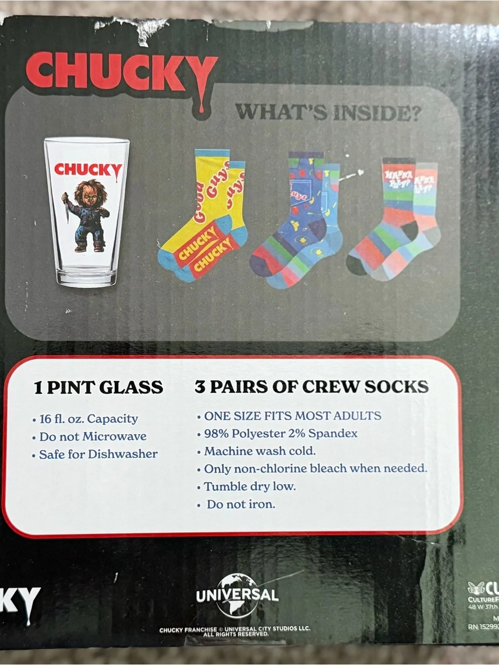 Horror Themed Chucky Pint Glass & Socks Gift Set